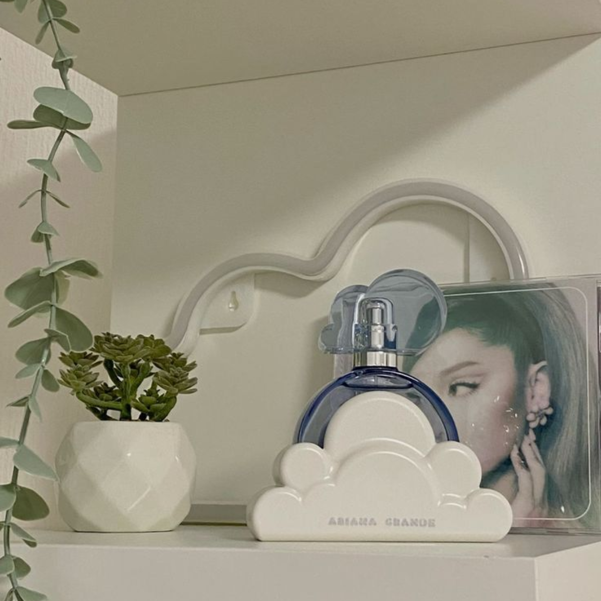 Cloud by Ariana Grande. Mujer. 100ml