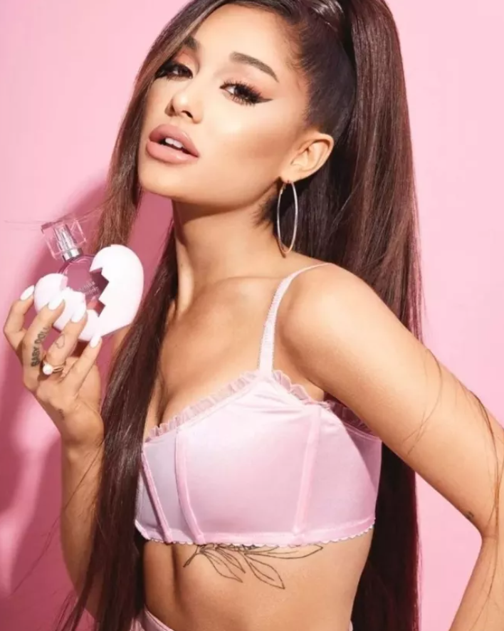 Perfume Ariana Grande Corazón Thanks Next